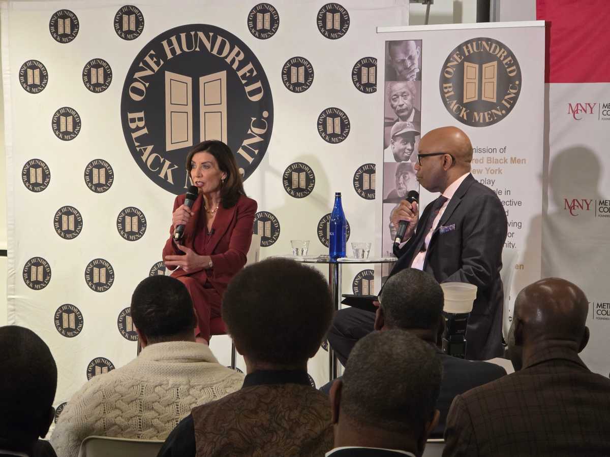 Governor Kathy Hochul visits South Bronx college for Black History Month fireside chat – Bronx Times
