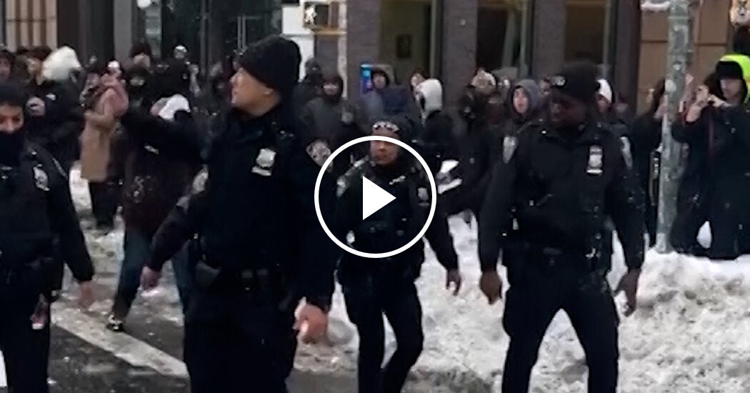 N.Y.P.D. Reviewing Videos Showing Officers Being Hit With Snowballs