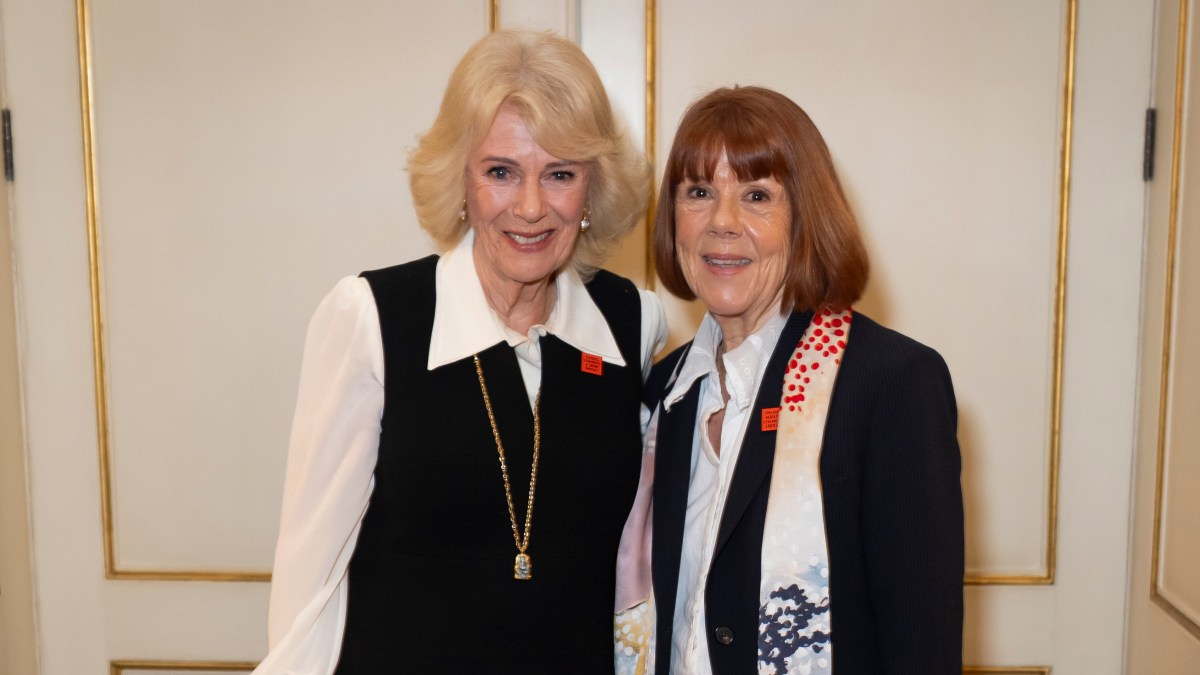 Queen meets French rape survivor Gisèle Pelicot at Clarence House