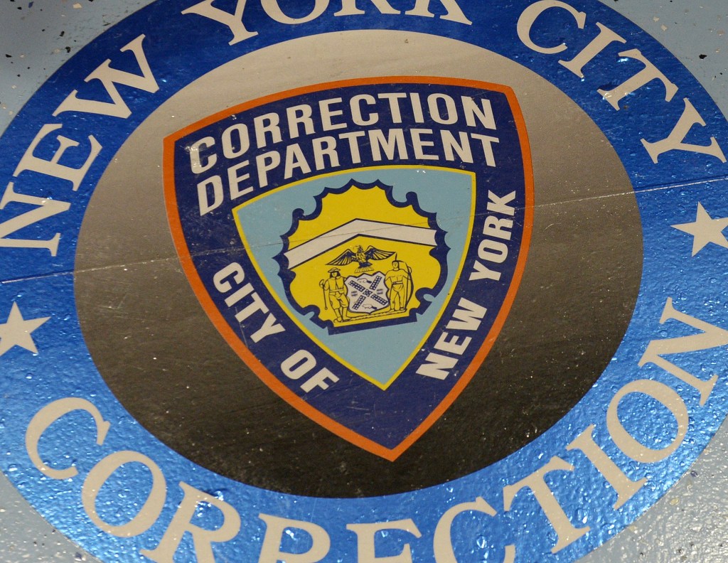 Off-duty city Correction Officer sideswiped NYPD vehicle, taxi while drunk: D.A.