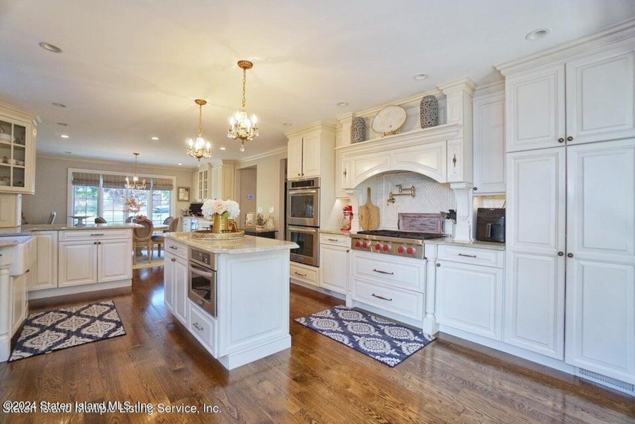 116 Fine Blvd., Todt Hill