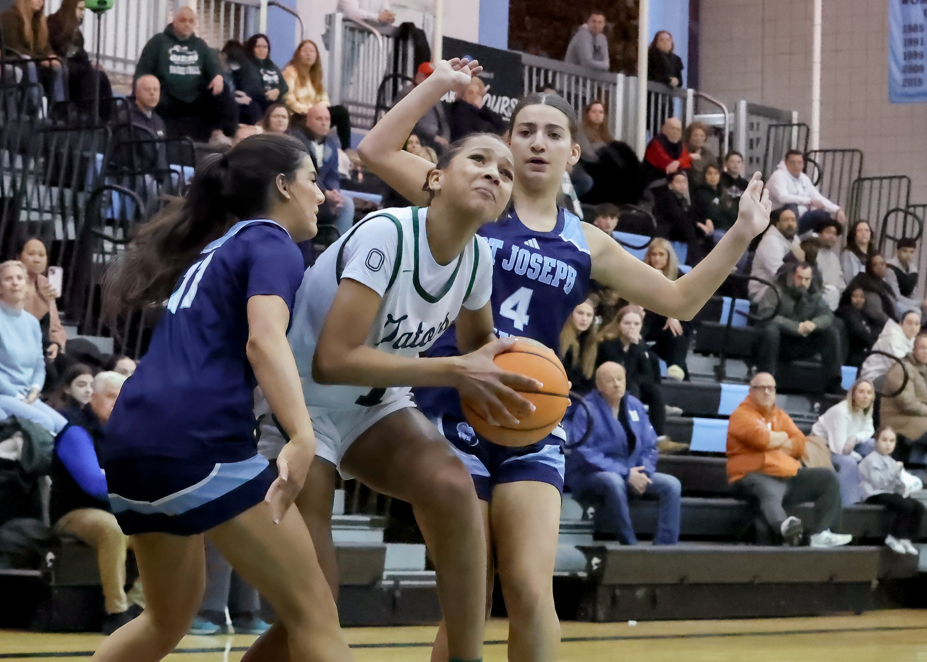 St. Joseph Hill plays Notre Dame Academy in the CHSAA Archdioscesan AA playoff semifinal at the College of Staten Island in Willowbrook on Thursday, Feb. 19, 2026. (Advance/SILive.com | Jason Paderon)
