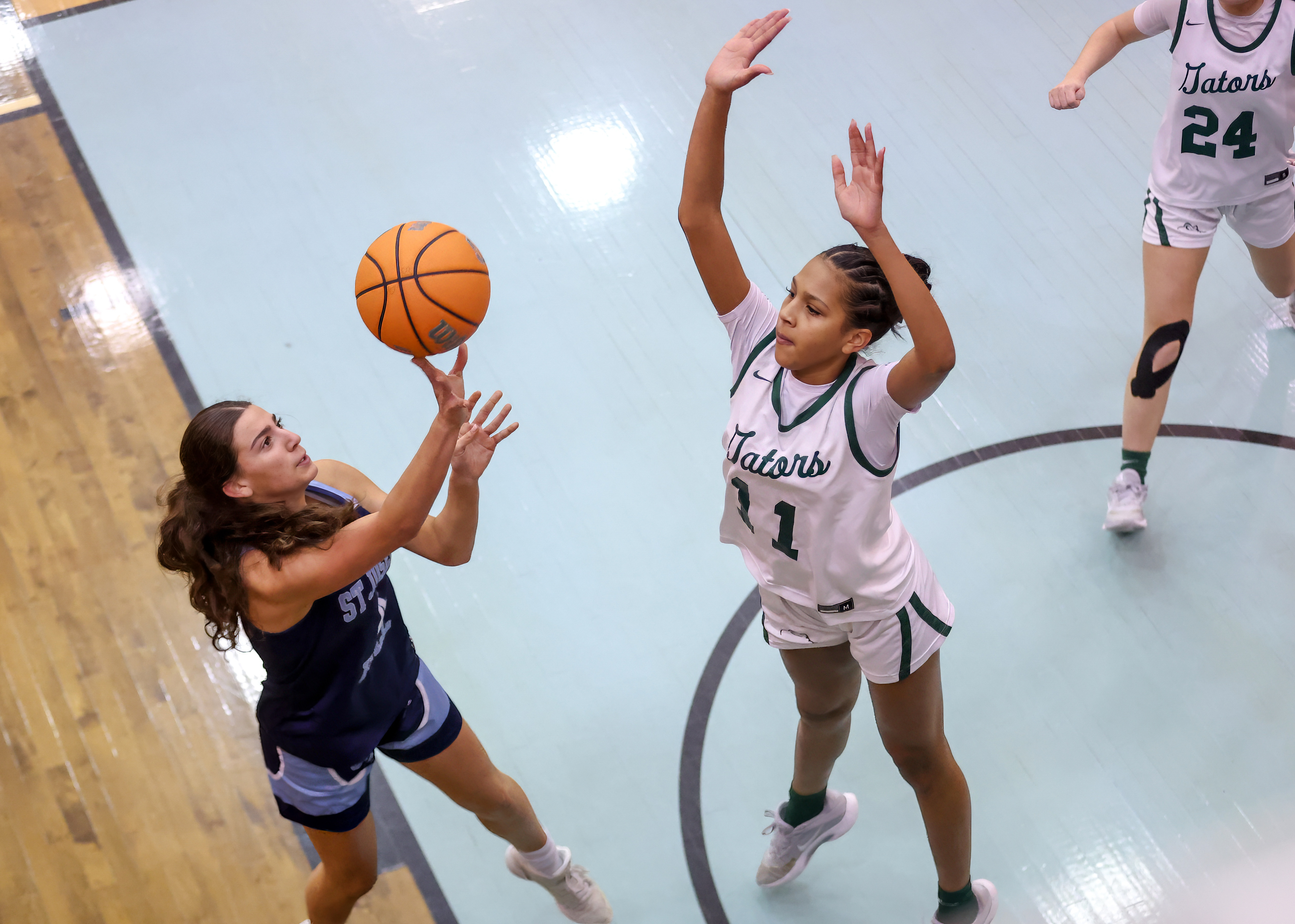 St. Joseph Hill plays Notre Dame Academy in the CHSAA Archdioscesan AA playoff semifinal at the College of Staten Island in Willowbrook on Thursday, Feb. 19, 2026. (Advance/SILive.com | Jason Paderon)