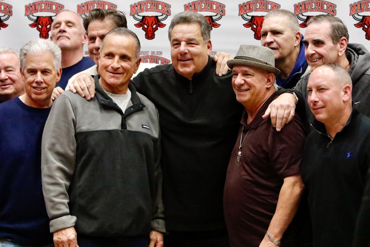 Sopranos, Blue Bloods actor Steve Schirripa “sits down” for Q&A to support Island youth hoops