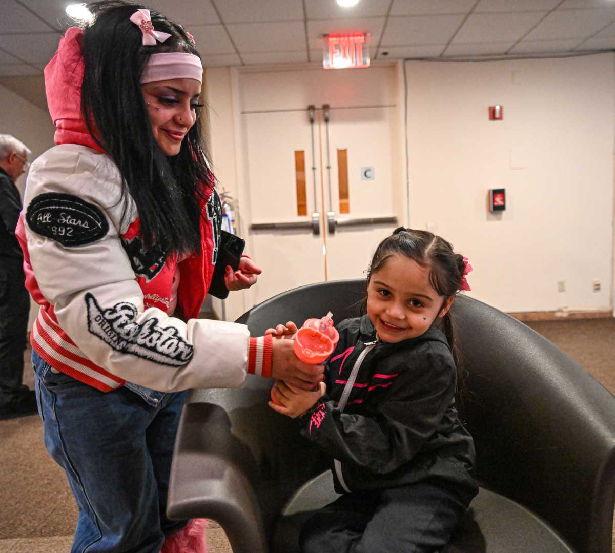 mother with her daughter