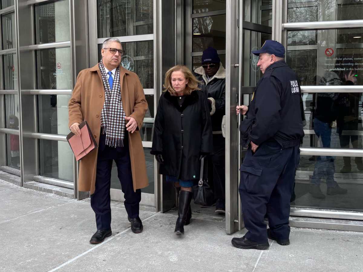 Queens Defenders founder pleads guilty to stealing hundreds of thousands from the legal services provider – amNewYork