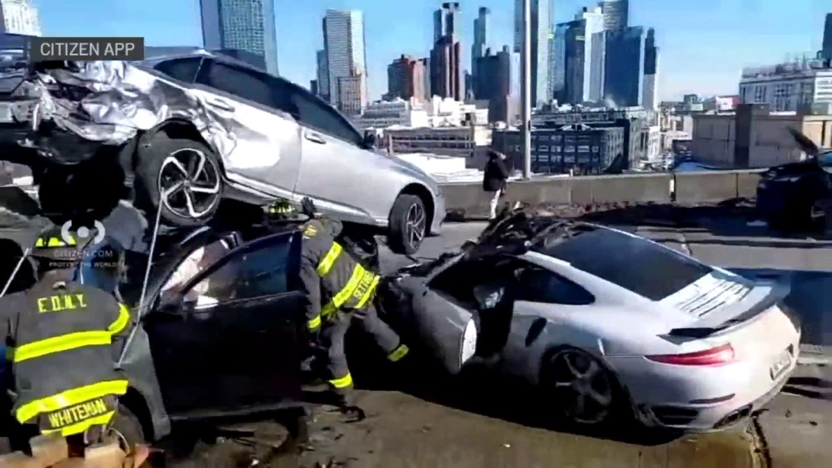 Today’s accident on the LIE looked like this – NBC New York
