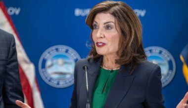 Brooklyn Dems backtrack after Hochul endorsement hiccup • Brooklyn Paper