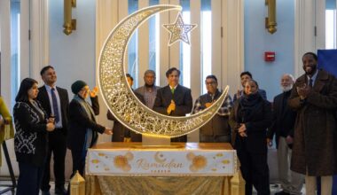 First-ever Crescent Lighting marks start of Ramadan at Brooklyn Borough Hall • Brooklyn Paper