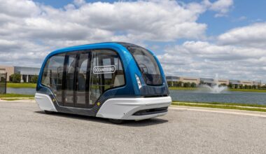 Self-driving shuttles to be tested out at Newark Liberty International Airport, Port Authority says