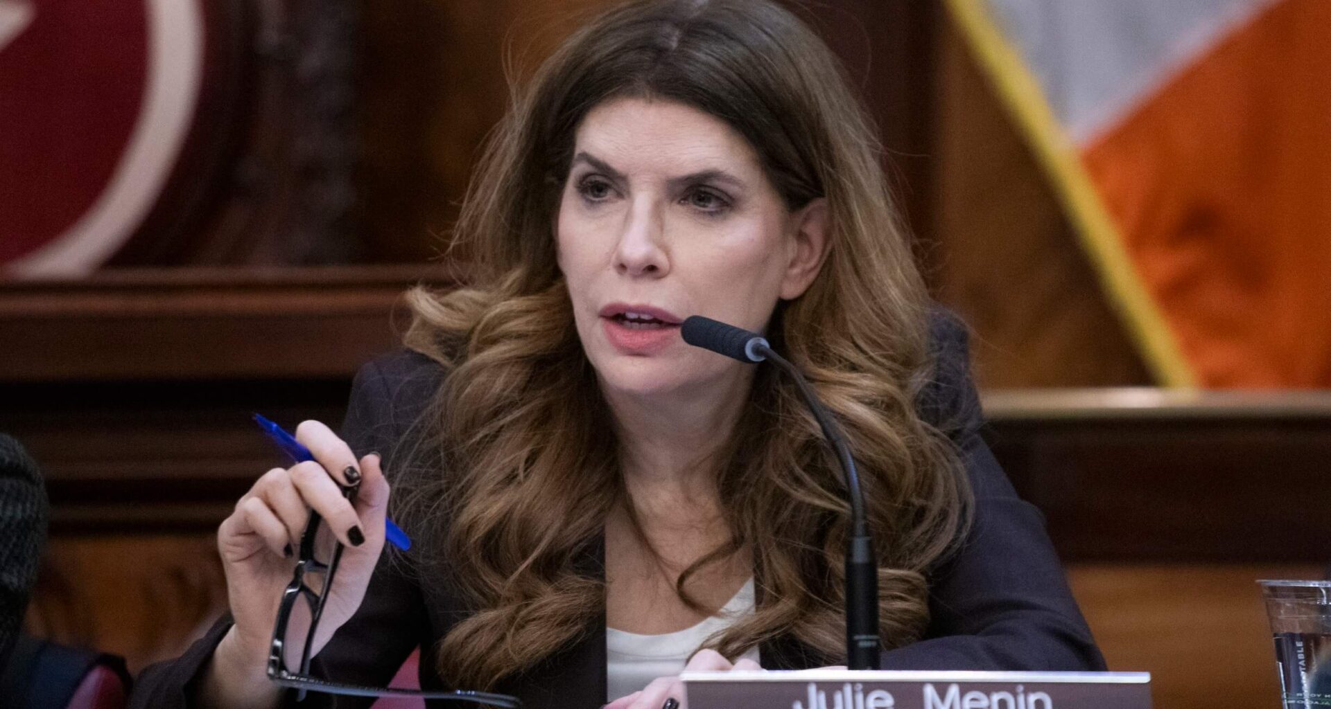 NYC synagogue protest bill tasks police with protection plan – The Forward