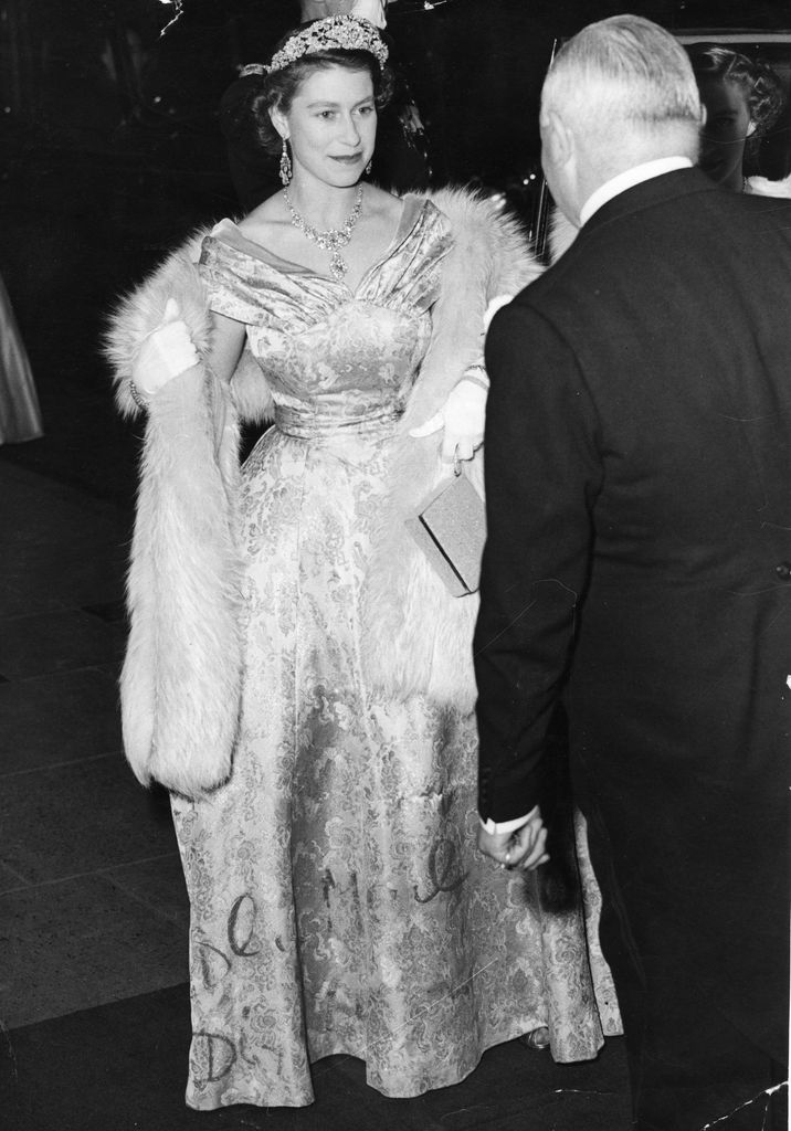 Queen Elizabeth II wore the earrings at the Royal Command Variety Performance in 1952