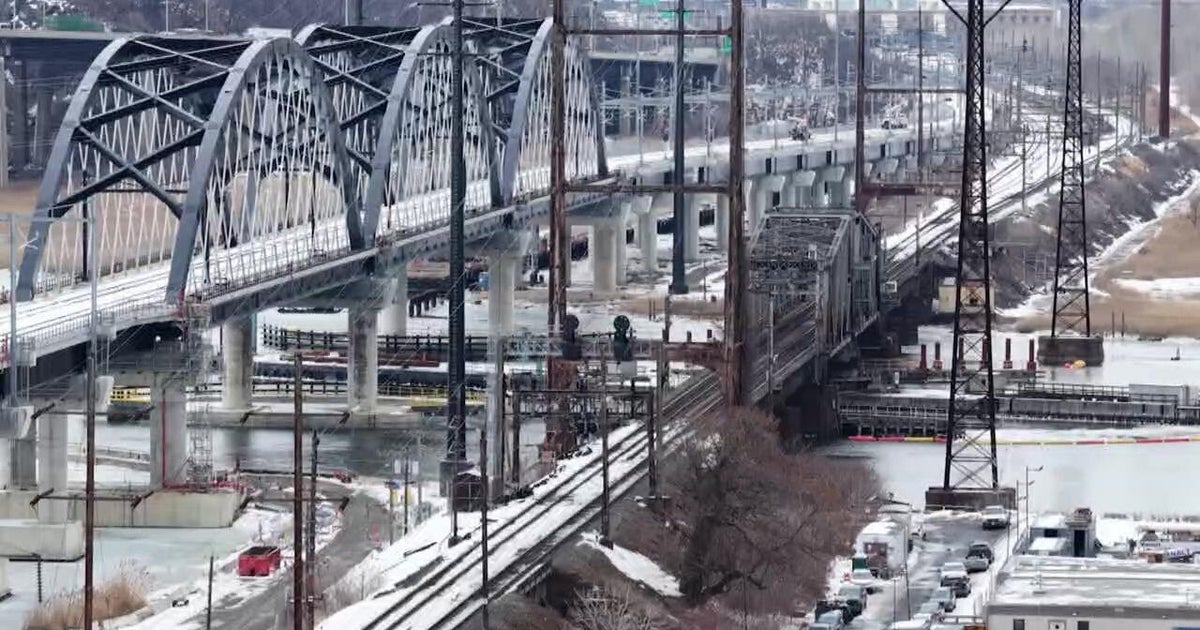 NJ Transit, Amtrak riders dealing with schedule changes, delays during Portal Bridge transfer