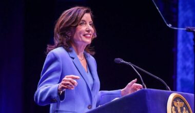 Albany lawmakers urged to approve Hochul's auto insurance reforms | New York