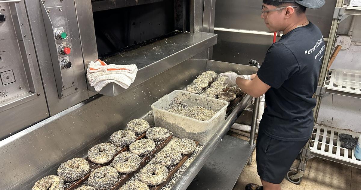 Brooklyn Dough brings New York style bagels to Naples | WINK Stop