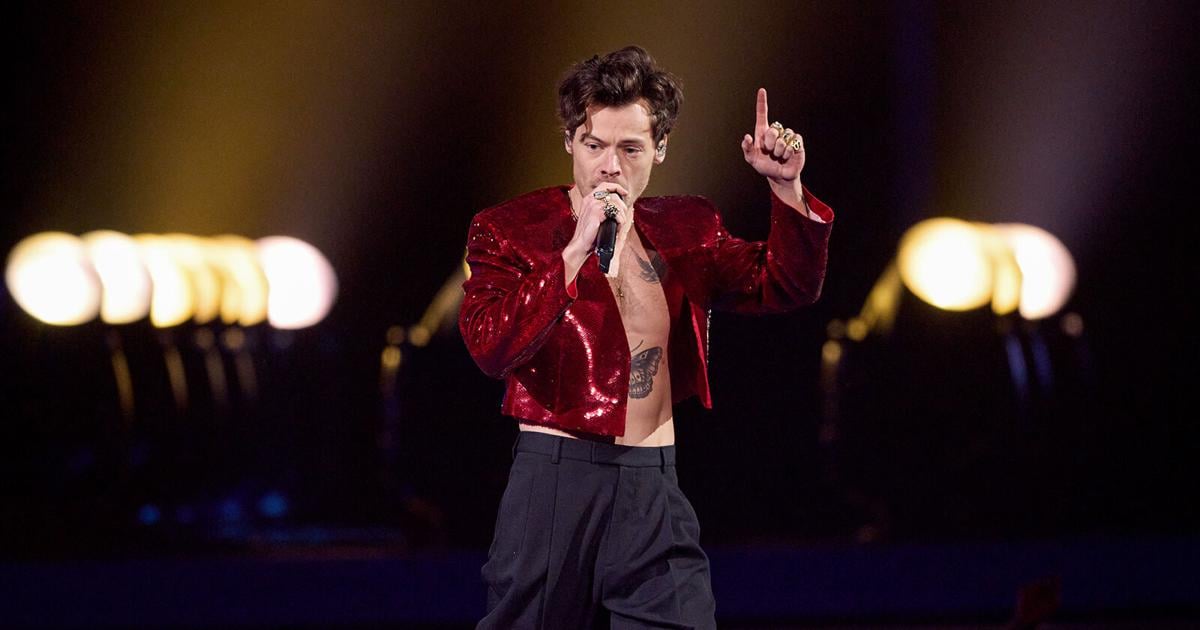 Harry Styles fans are selling blood to buy tickets for NYC residency | Entertainment News