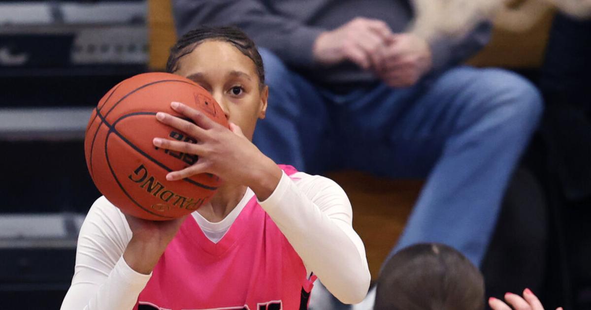 River Queens top Falcons by 37 | High School Sports