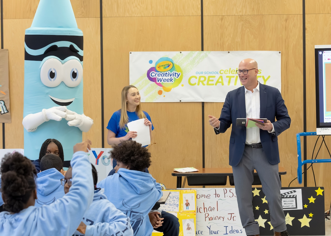 Michael Rainey Jr. and Crayola visit P.S. 57
