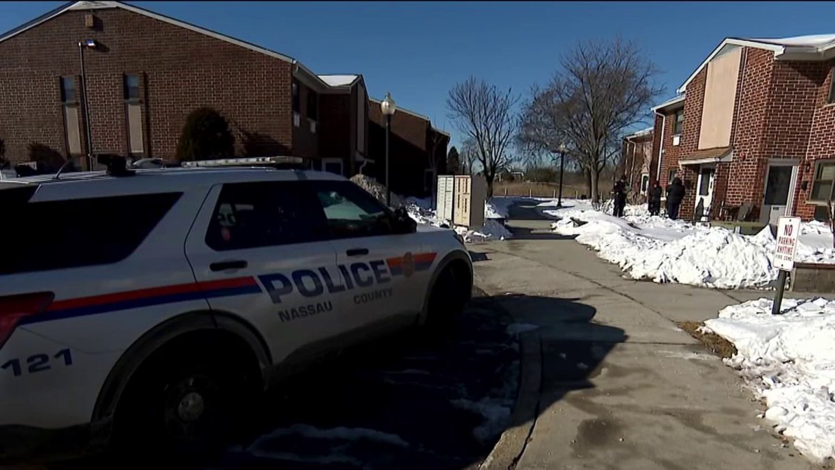 Man found dead outside building on Long Island identified – NBC New York