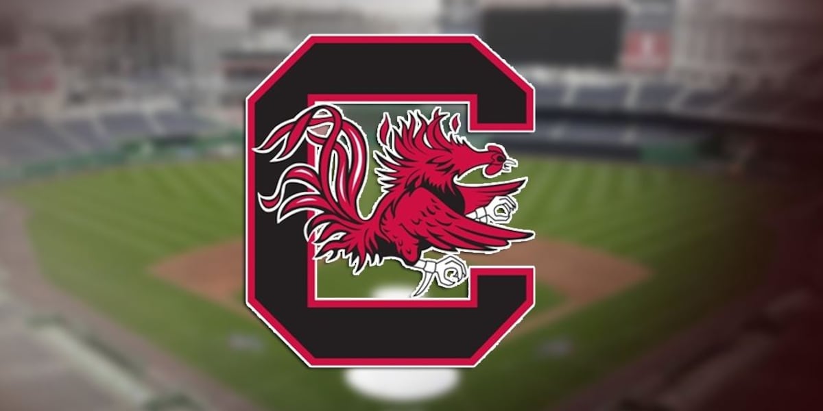 Gamecocks Fall to Queens Wednesday Night