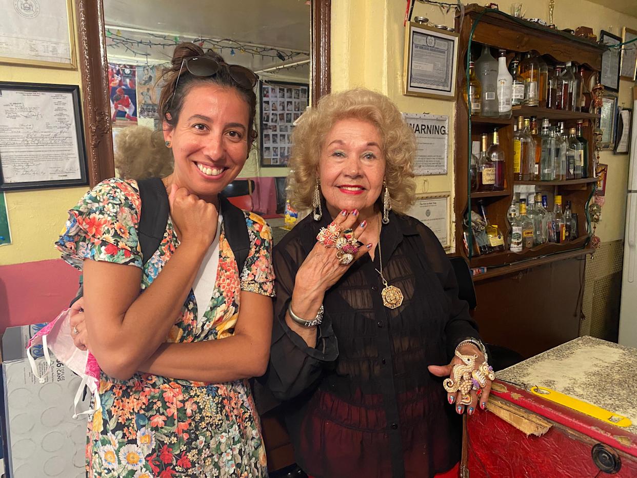 Barbara Corbellini Duarte poses with Toñita.