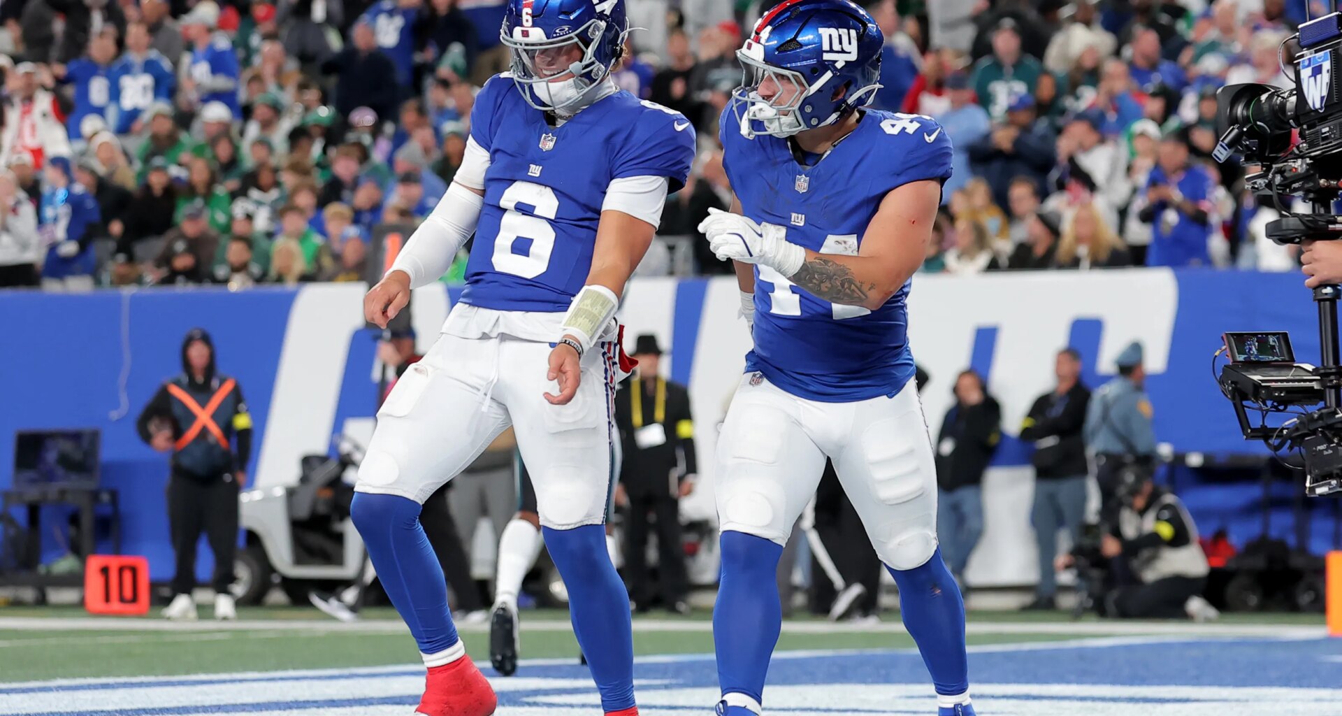 Jaxson Dart, Cam Skattebo embrace New York Giants leadership roles