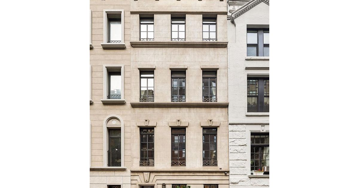 Has a Squatter Has Taken Over This Upper East Side Mansion?
