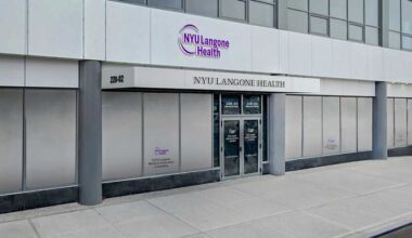 Queens pols join open letter calling on NYU Langone to reverse decision halting gender-affirming care for youths – QNS