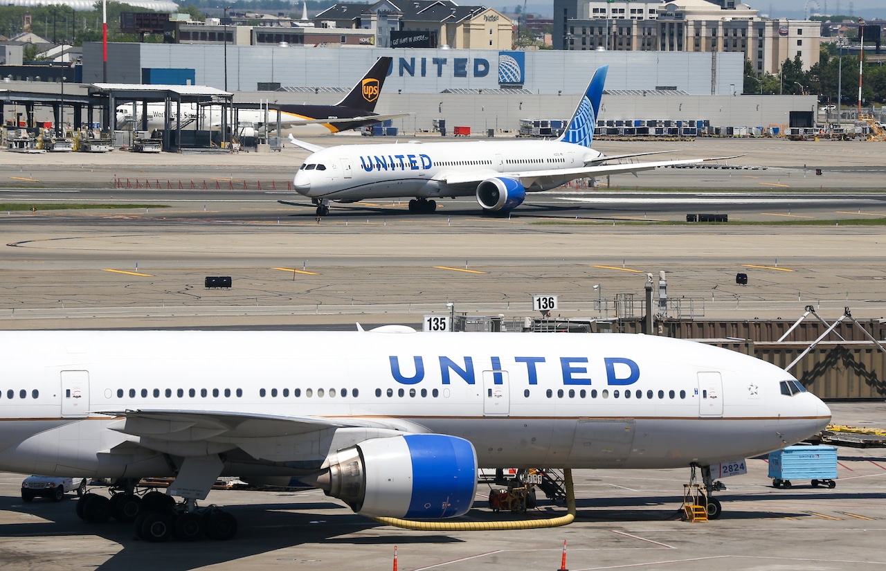 Bullet found on plane at N.J. airport