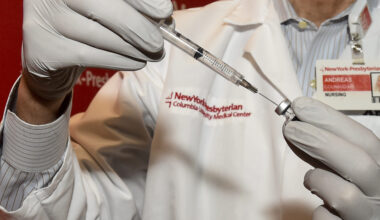 The COVID-19 vaccine is prepped for healthcare workers at New York-Presbyterian/Columbia University Irving Medical Center in New York. Photo: Diane Bondareff/AP
