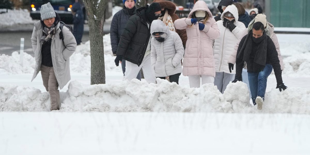 New York City-area blizzard warning suddenly upgraded, 2 feet of snow possible