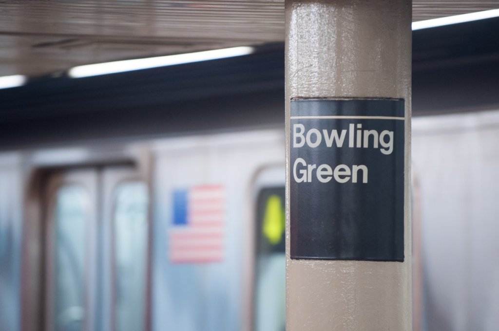 Dog electrocuted, killed by third rail after breaking free from owner in Manhattan subway stop