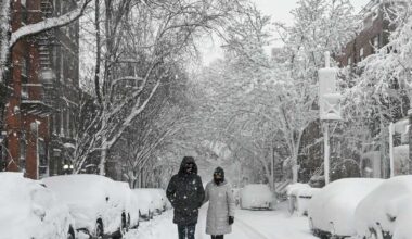 With free food and shoveling, community support fills the gaps during Brooklyn’s blizzard • Brooklyn Paper
