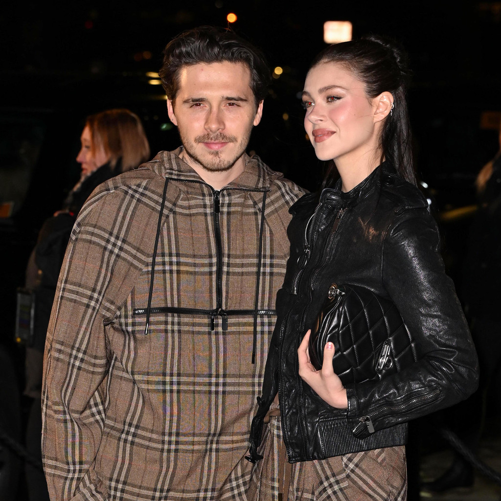 London fashion week burberry outside arrivals