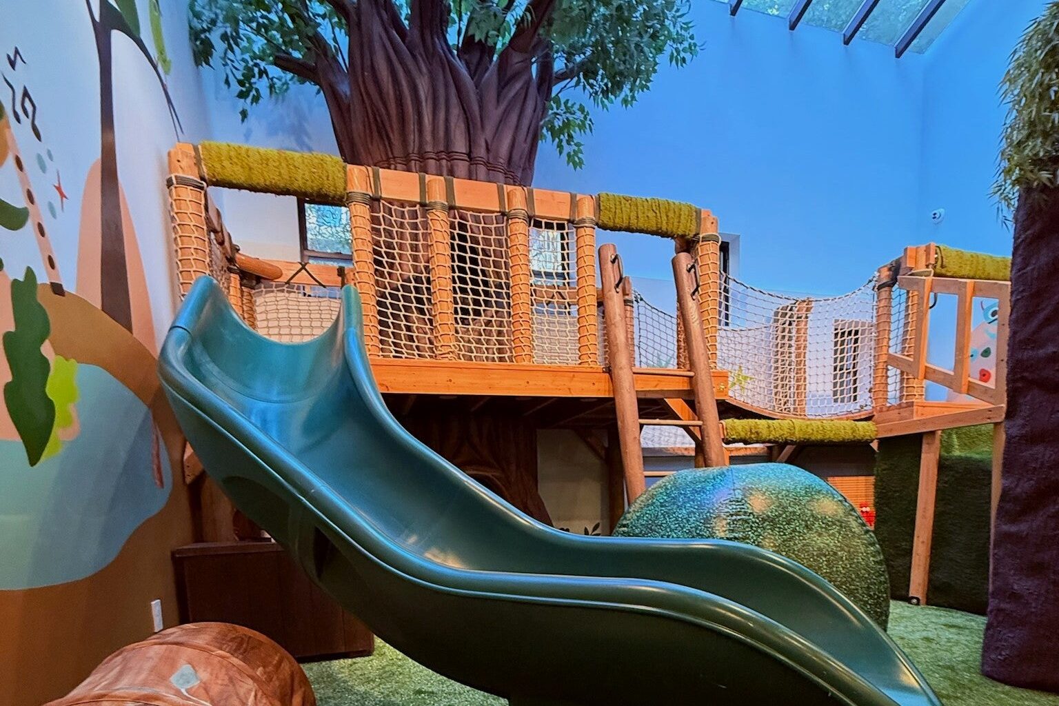 Indoor play spaces in Lower Manhattan: Indoor forest playground at Chelsea Forest