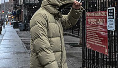 NYC travel ban stays put on Monday amid massive snowstorm