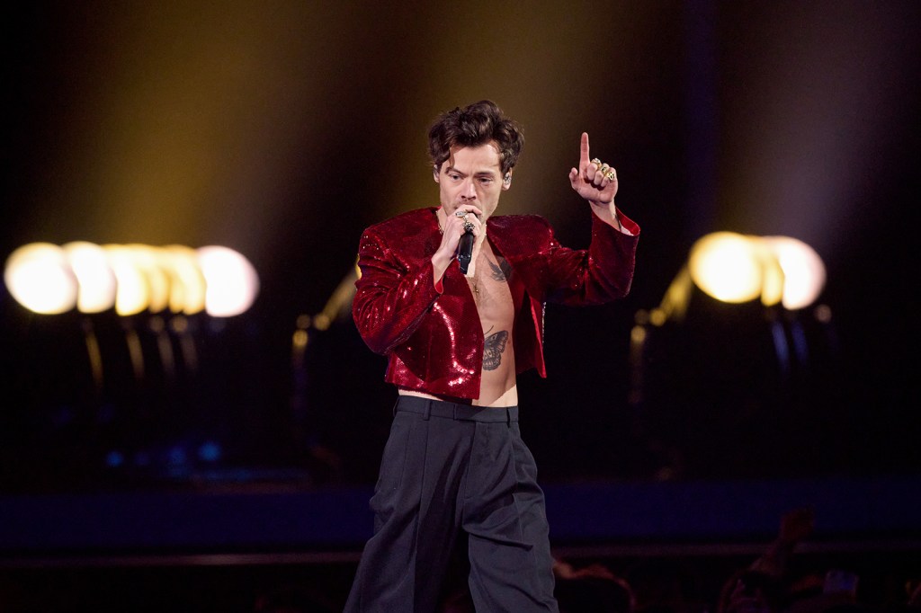 Harry Styles fans are selling blood to buy tickets for NYC residency – Baltimore Sun