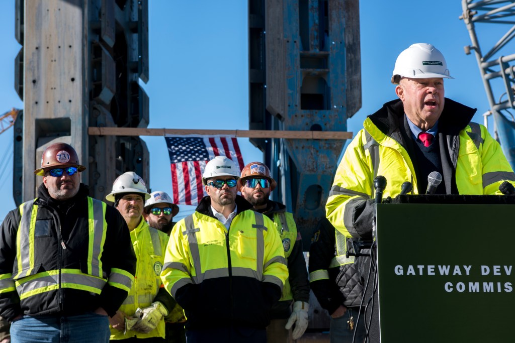 Trump refusal to release Hudson River tunnel project funds to put 1,000 out of work by weekend