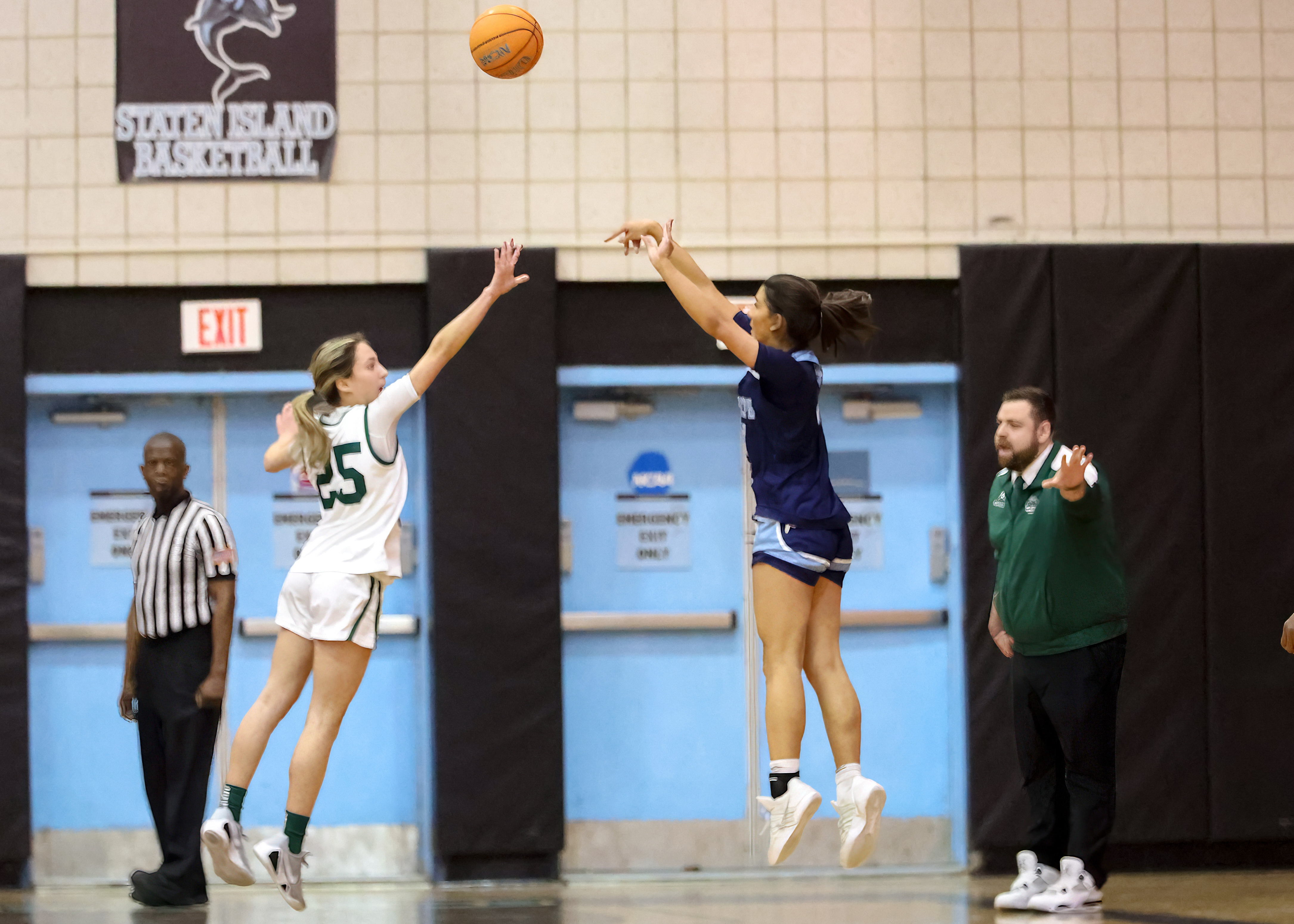 St. Joseph Hill plays Notre Dame Academy in the CHSAA Archdioscesan AA playoff semifinal at the College of Staten Island in Willowbrook on Thursday, Feb. 19, 2026. (Advance/SILive.com | Jason Paderon)