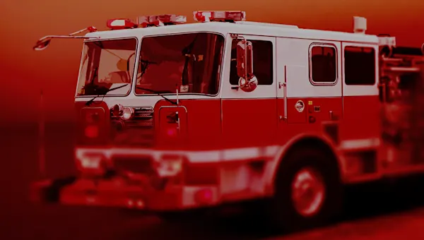 News 12 | Brooklyn | 4 people injured in Brownsville building fire