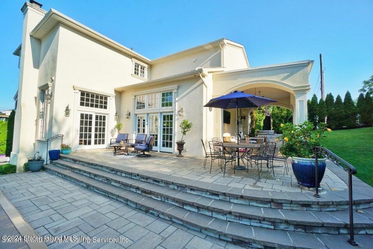 116 Fine Blvd., Todt Hill