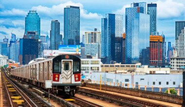 No. 7 subway trains delayed after partial suspension in NYC