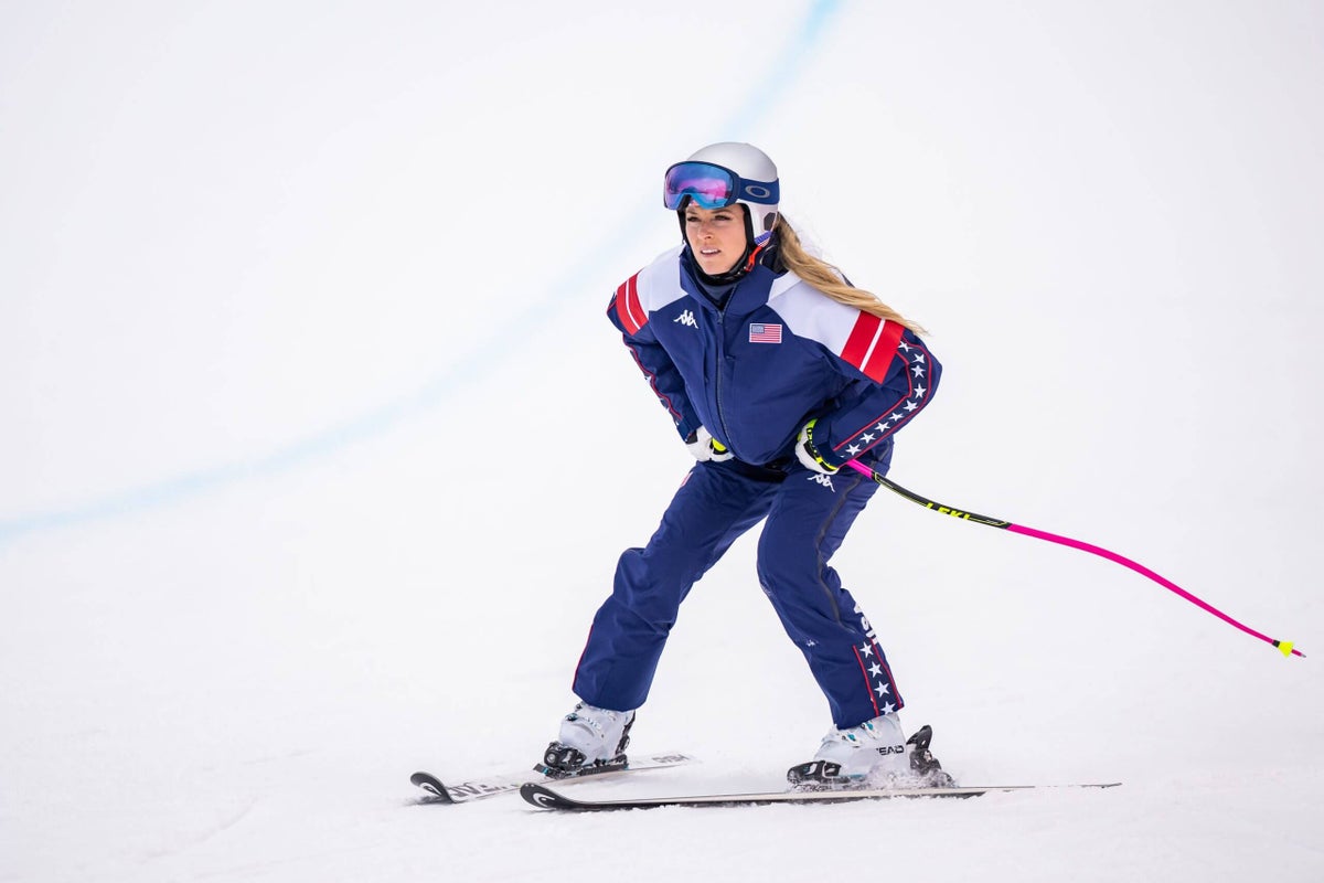 Lindsey Vonn back in U.S., says she’s been ‘immobile’ since Olympic crash