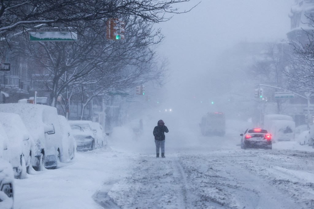Blizzard dumps over 15 inches of snow on NYC as state of emergency continues