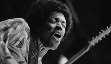 New York to Co-Name Iconic Greenwich Village Street 'Jimi Hendrix Way'