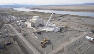 Hanford Topples Manhattan Project Era Exhaust Stack