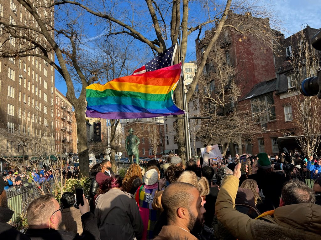Thousands throng Stonewall monument in NYC, raise pride flag, defying Trump admin