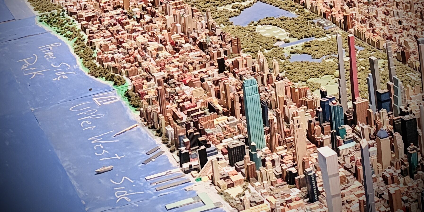 A Giant’s Glance at the Upper West Side