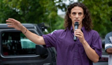 Ephros to Withdraw Controversial Council Aide Budget Proposal