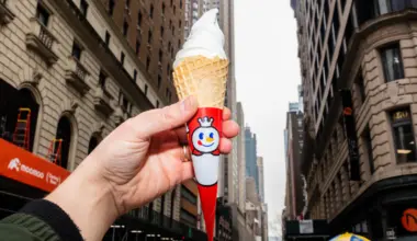 Chinese fast-food chain Mixue arrives in New York. Here’s what it tastes like.